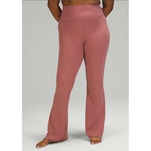 Lululemon Groove Super-High-Rise Flared Pant Nulu 26'' Water Drop Womens Size 20